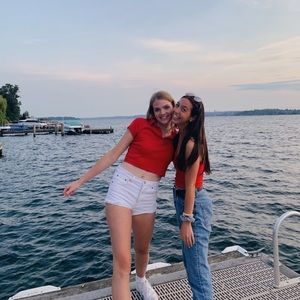 Meet your Posher, Julia